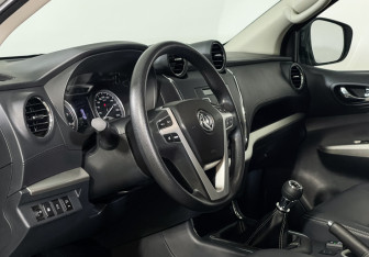 Подержанный автомобиль DongFeng DF6 2023 года (14 фото)