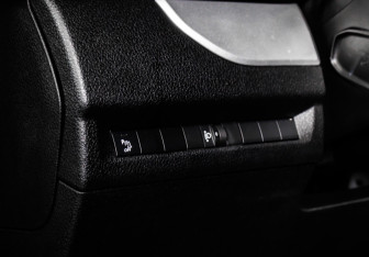 Подержанный автомобиль Citroen SpaceTourer 2020 года (18 фото)