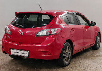 Подержанный автомобиль Mazda 3 Hatchback 2012 года (5 фото)