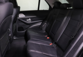Подержанный автомобиль Mercedes-Benz GLE 2020 года (10 фото)