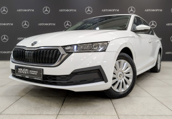 Подержанный автомобиль Skoda Octavia Liftback 2021 года (1 фото)