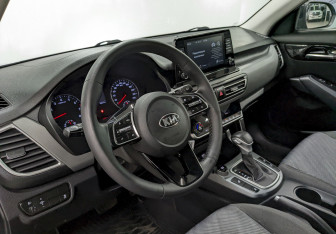Подержанный автомобиль Kia Seltos 2021 года (13 фото)