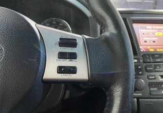 Подержанный автомобиль Infiniti FX 2005 года (16 фото)