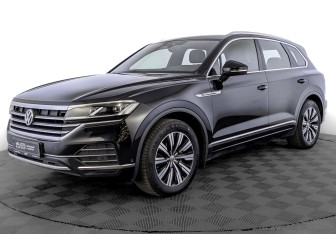 Подержанный автомобиль Volkswagen Touareg 2019 года (1 фото)