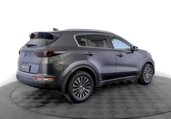Подержанный автомобиль Kia Sportage 2017 года (5 фото)
