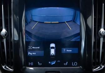 Подержанный автомобиль Volvo XC60 2019 года (23 фото)