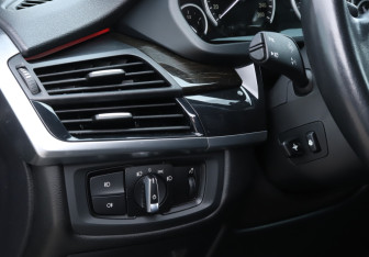 Подержанный автомобиль BMW X5 2013 года (19 фото)