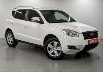 Подержанный автомобиль Geely Emgrand X7 2015 года (3 фото)