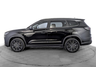 Подержанный автомобиль Chery Tiggo 8 Pro Max 2023 года (8 фото)