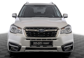 Подержанный автомобиль Subaru Forester Suv 2017 года (2 фото)