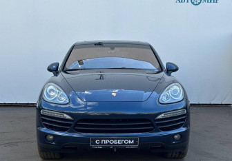 Подержанный автомобиль Porsche Cayenne 2013 года (2 фото)