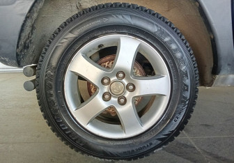 Подержанный автомобиль Toyota RAV4 1995 года (16 фото)