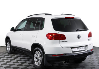 Подержанный автомобиль Volkswagen Tiguan 2012 года (7 фото)