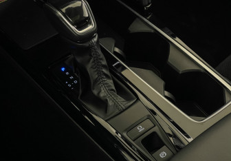 Подержанный автомобиль Toyota Camry Sedan 2024 года (18 фото)