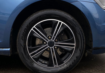 Подержанный автомобиль Volkswagen Golf Hatchback 2014 года (9 фото)