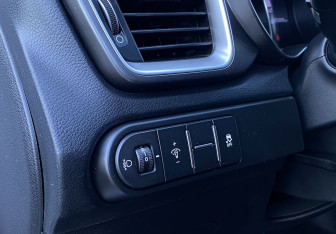 Подержанный автомобиль Kia Ceed Wagon 2019 года (18 фото)