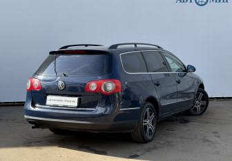 Подержанный автомобиль Volkswagen Passat Wagon 2007 года (5 фото)