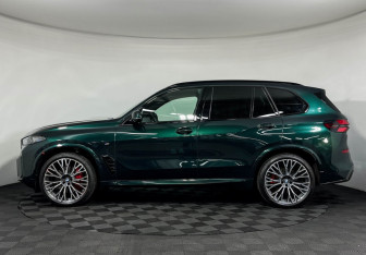 Подержанный автомобиль BMW X5 2024 года (5 фото)