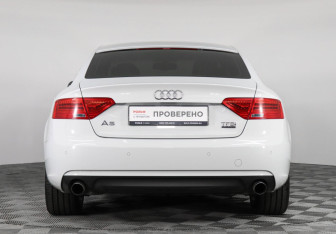 Подержанный автомобиль Audi A5 Liftback 2015 года (6 фото)