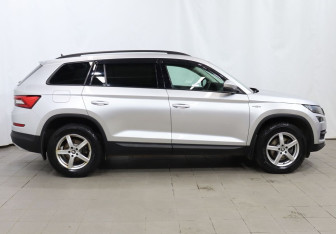Подержанный автомобиль Skoda Kodiaq 2019 года (7 фото)