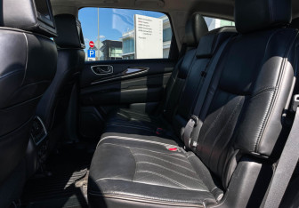 Подержанный автомобиль Infiniti QX60 2014 года (10 фото)