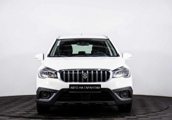 Подержанный автомобиль Suzuki SX4 Hatchback 2019 года (2 фото)