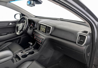 Подержанный автомобиль Kia Sportage 2019 года (11 фото)