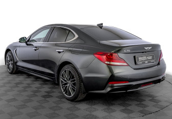 Подержанный автомобиль Genesis G70 2020 года (7 фото)