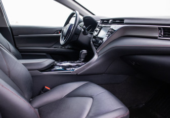 Подержанный автомобиль Toyota Camry Sedan 2020 года (9 фото)