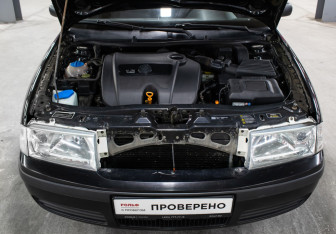 Подержанный автомобиль Skoda Octavia Wagon 2009 года (9 фото)