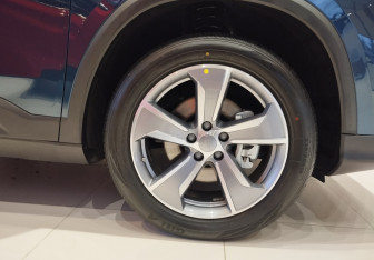 Новый Geely Okavango 2025 (7 фото)