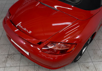 Подержанный автомобиль Porsche Boxster 2008 года (19 фото)
