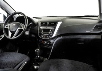 Подержанный автомобиль Hyundai Solaris Sedan 2016 года (7 фото)