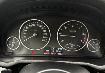 Подержанный автомобиль BMW X4 2018 года (13 фото)