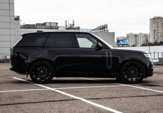 Подержанный автомобиль Land Rover Range Rover 2025 года (4 фото)