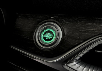 Подержанный автомобиль Evolute i-SPACE 2024 года (26 фото)