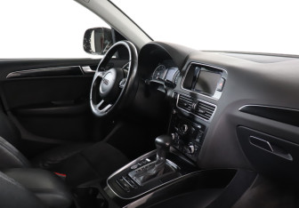 Подержанный автомобиль Audi Q5 2014 года (9 фото)