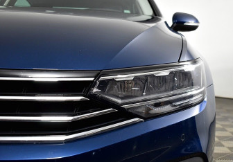 Подержанный автомобиль Volkswagen Passat Sedan 2020 года (5 фото)