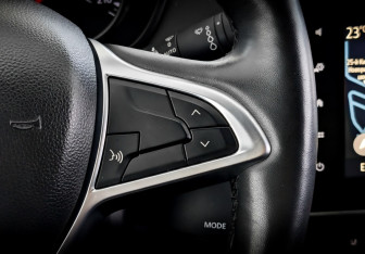 Подержанный автомобиль Renault Arkana 2019 года (28 фото)