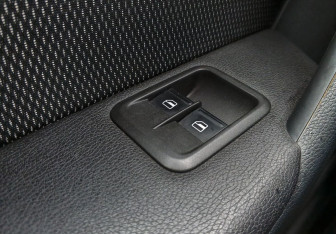 Подержанный автомобиль Skoda Yeti 2012 года (16 фото)