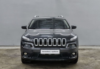 Подержанный автомобиль Jeep Cherokee 2014 года (2 фото)