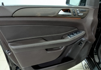 Подержанный автомобиль Mercedes-Benz GLE 2018 года (19 фото)