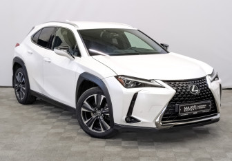 Подержанный автомобиль Lexus UX 2018 года (3 фото)