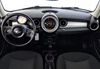 Подержанный автомобиль MINI Clubman Hatchback 2012 года (14 фото)