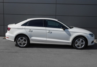 Подержанный автомобиль Audi A3 Sedan 2014 года (4 фото)