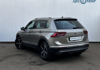 Подержанный автомобиль Volkswagen Tiguan 2018 года (7 фото)