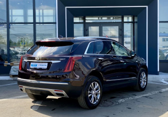 Подержанный автомобиль Cadillac XT5 2021 года (5 фото)