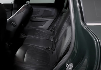 Подержанный автомобиль MINI Countryman 2019 года (10 фото)