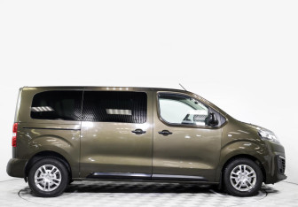 Подержанный автомобиль Citroen SpaceTourer 2018 года (4 фото)