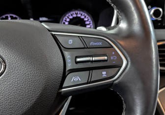 Подержанный автомобиль Hyundai Santa Fe 2022 года (28 фото)